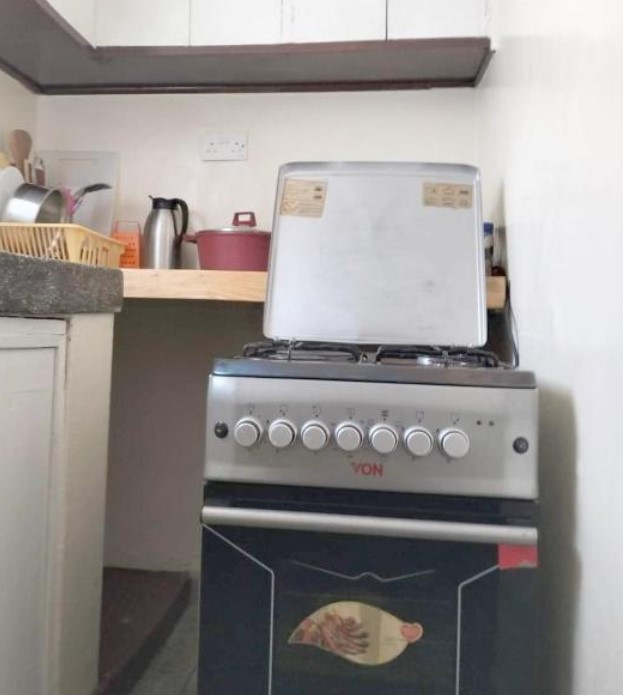 cooker repair technician service